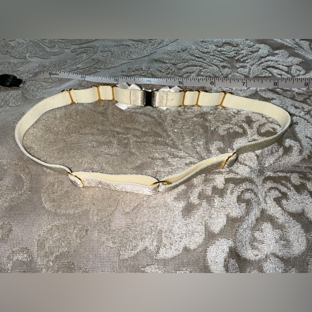 NWOT Bordelle Ivory Bondage Collar with Classic Embellishments and Bows - Picture 7 of 8